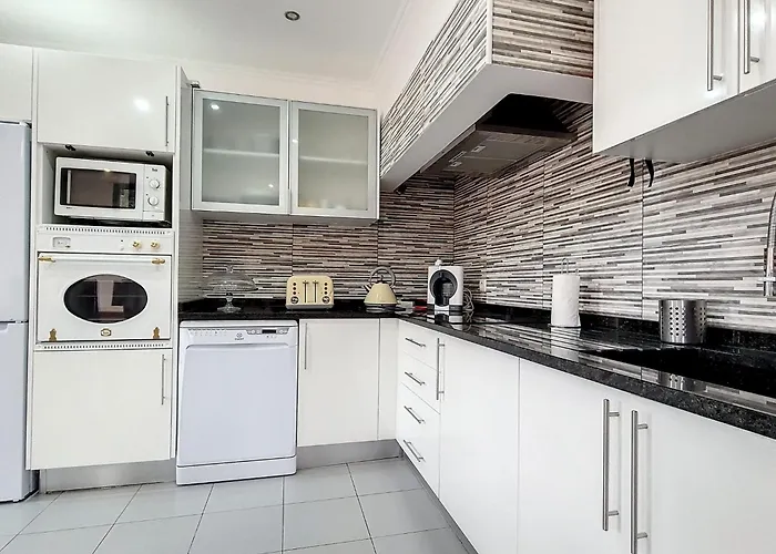 Luxurioeses Haus Der Leidenschaft By Interhome