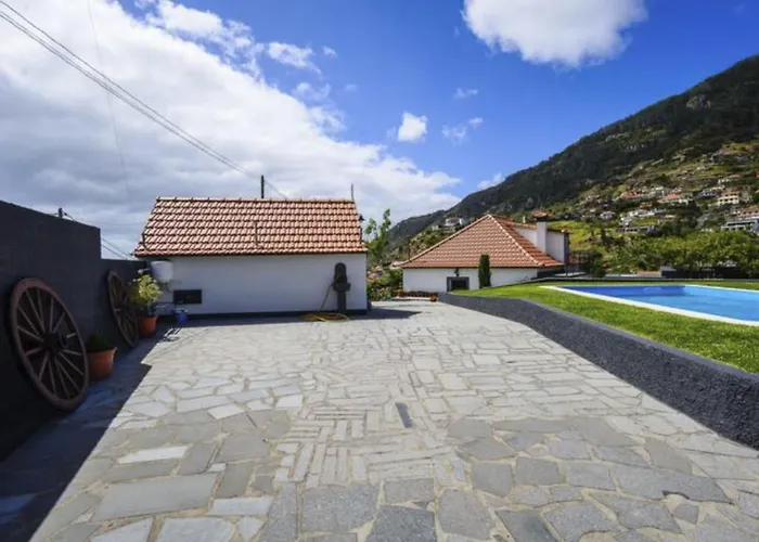 Vakantiehuis Luxurioeses Haus Der Leidenschaft By Interhome