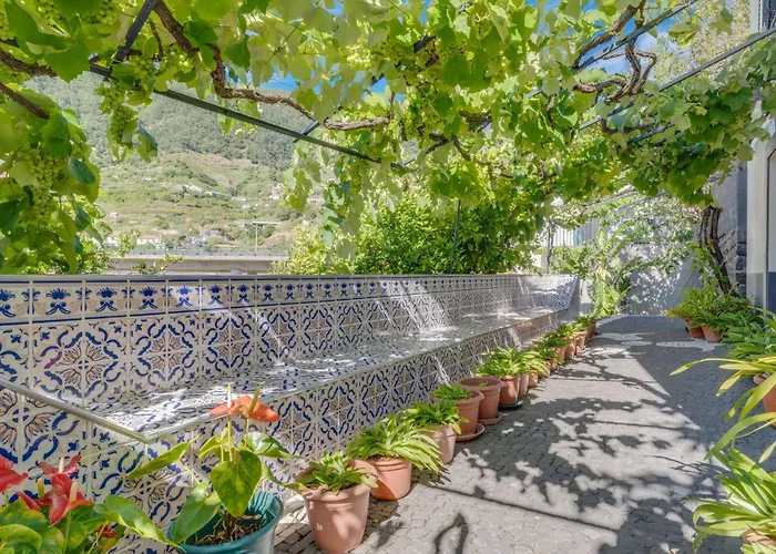 Luxurioeses Haus Der Leidenschaft By Interhome Vakantiehuis