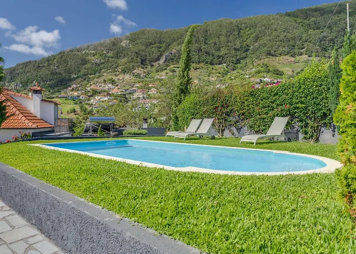 Luxurioeses Haus Der Leidenschaft By Interhome Casa vacanze *