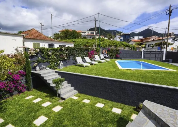 Luxurioeses Haus Der Leidenschaft By Interhome Dom wakacyjny Machico (Madeira)