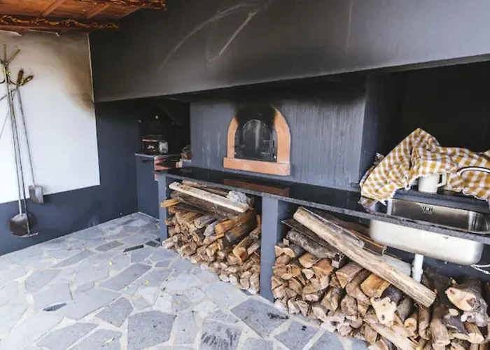 Luxurioeses Haus Der Leidenschaft By Interhome *