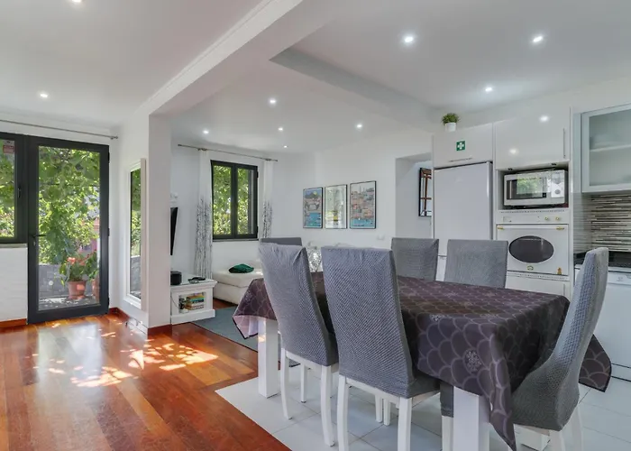 Dom wakacyjny Luxurioeses Haus Der Leidenschaft By Interhome