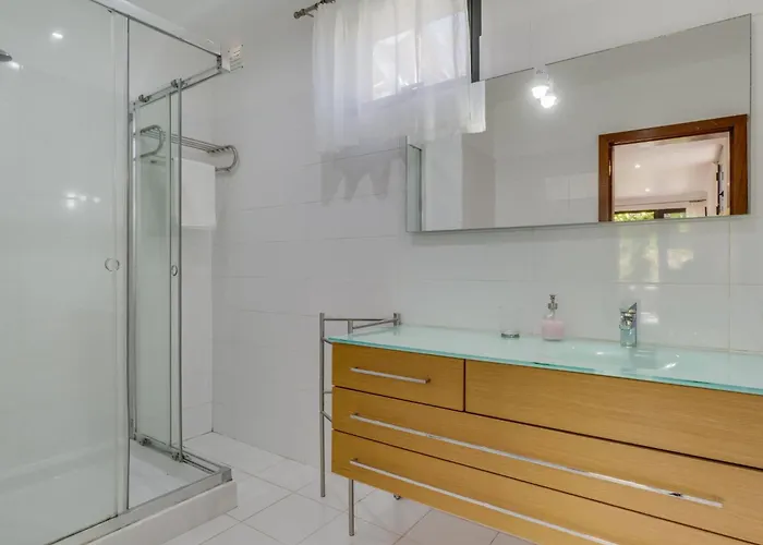 Luxurioeses Haus Der Leidenschaft By Interhome 度假居